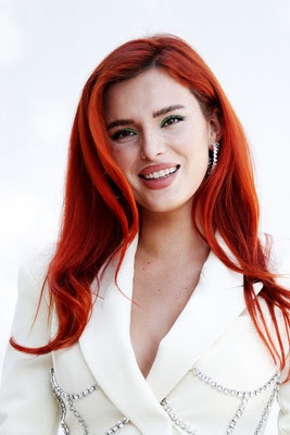  Bella Thorne Set To Star In Dark Comedy, ‘The Trainer,’ Directed By Tony Kaye